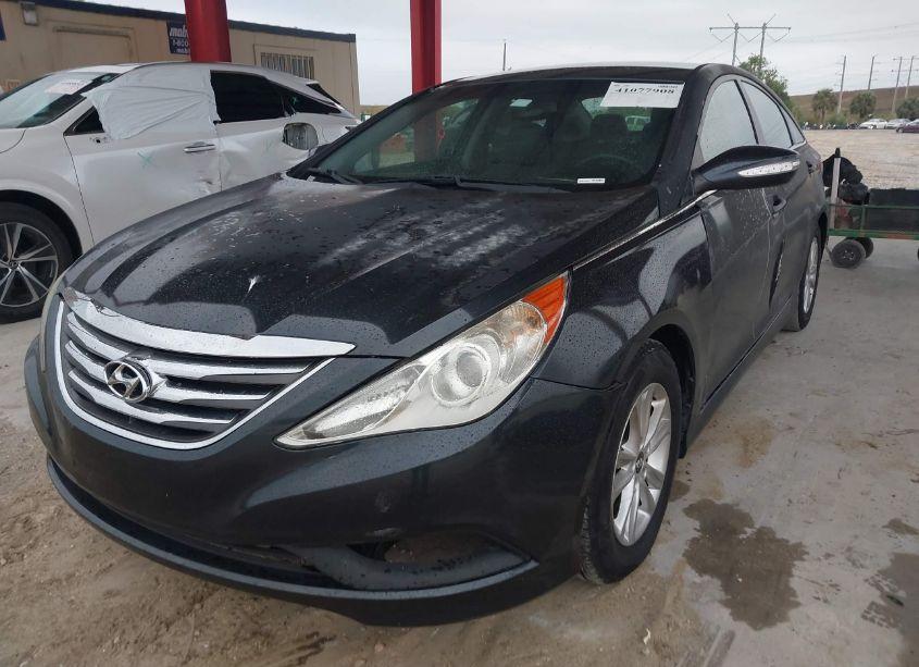 Photo 2 of 2014 Hyundai Sonata GLS (VIN 5NPEB4ACXEH895815)