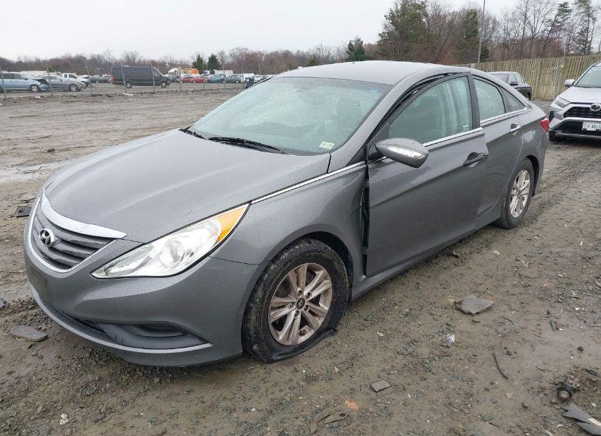 Photo 2 of 2014 Hyundai Sonata GLS (VIN 5NPEB4ACXEH903492)