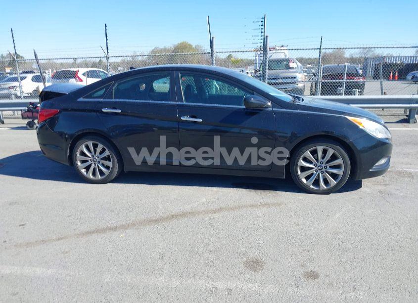 Photo 13 of 2013 Hyundai Sonata SE 2.0T (VIN 5NPEC4AB0DH523144)