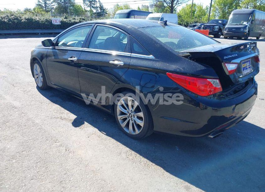 Photo 3 of 2013 Hyundai Sonata SE 2.0T (VIN 5NPEC4AB0DH523144)