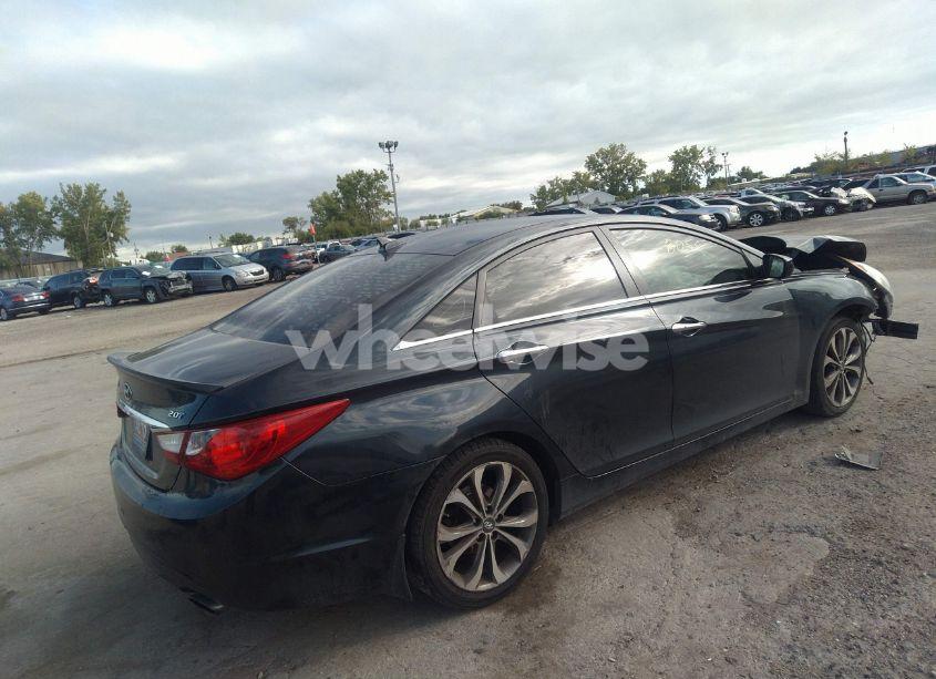 Photo 4 of 2013 Hyundai Sonata SE 2.0T (VIN 5NPEC4AB0DH753668)