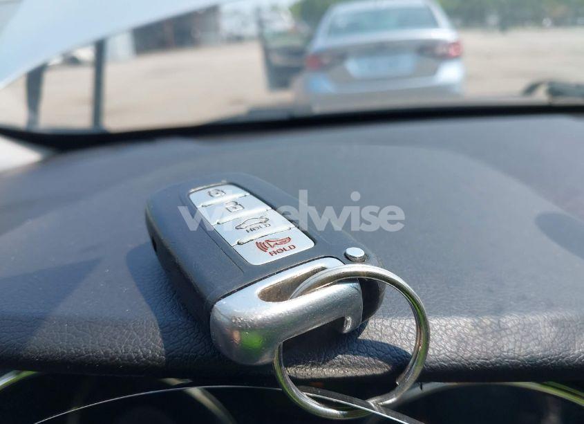 Photo 11 of 2013 Hyundai Sonata SE 2.0T (VIN 5NPEC4AB0DH789022)