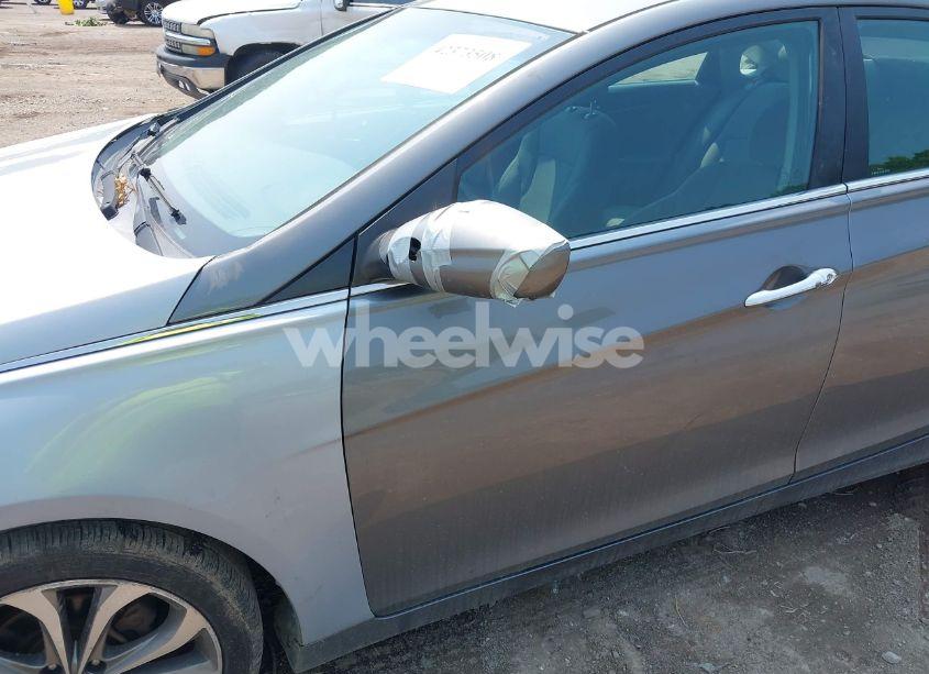 Photo 12 of 2013 Hyundai Sonata SE 2.0T (VIN 5NPEC4AB0DH789022)