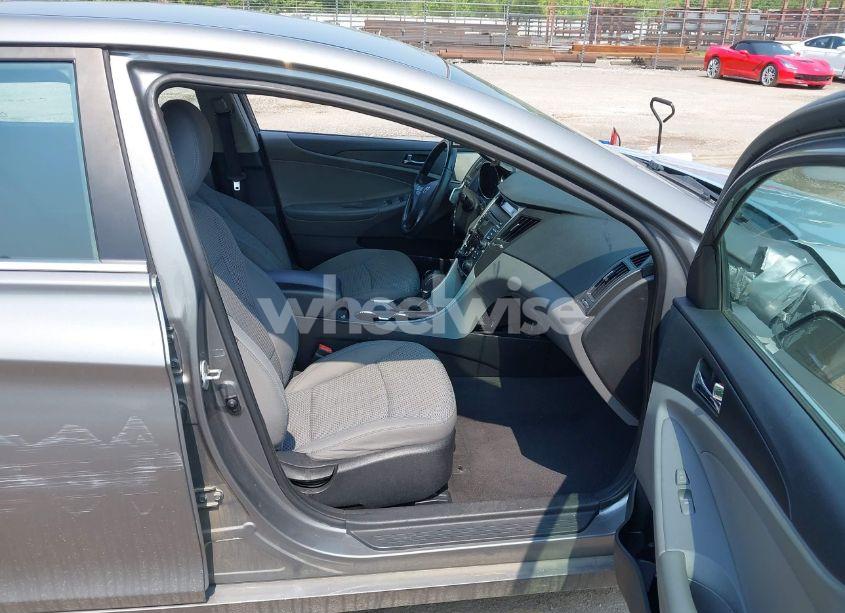 Photo 5 of 2013 Hyundai Sonata SE 2.0T (VIN 5NPEC4AB0DH789022)