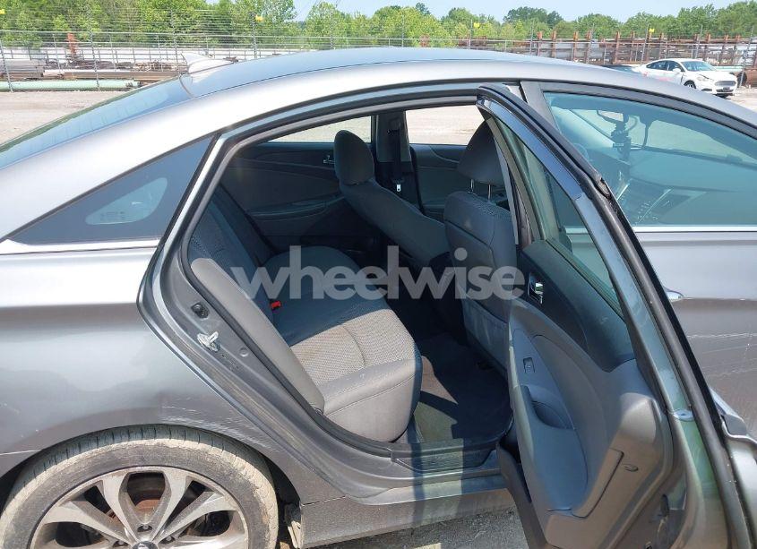 Photo 8 of 2013 Hyundai Sonata SE 2.0T (VIN 5NPEC4AB0DH789022)