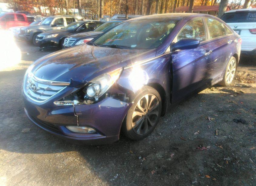 Photo 2 of 2013 Hyundai Sonata SE 2.0T (VIN 5NPEC4AB0DH805137)