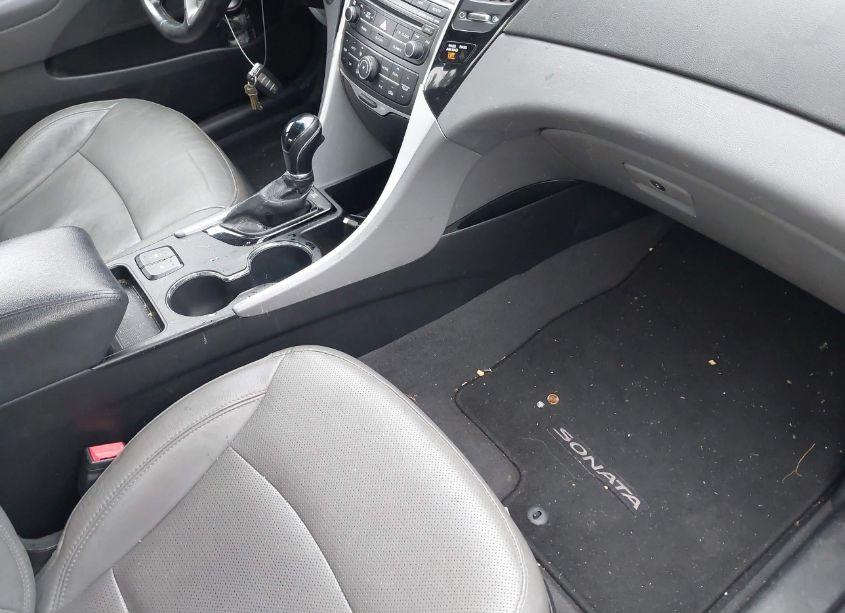 Photo 5 of 2014 Hyundai Sonata LIMITED 2.0T (VIN 5NPEC4AB0EH889252)