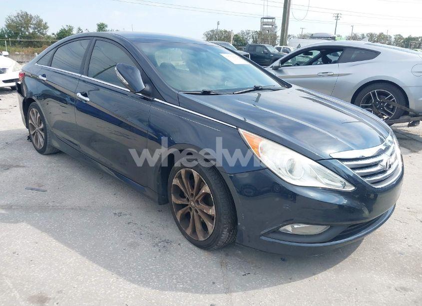 2014 Hyundai Sonata SE 2.0T (VIN 5NPEC4AB0EH935405) main photo