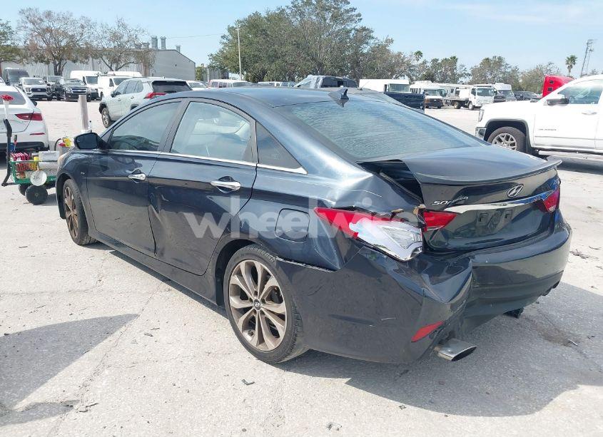 Photo 3 of 2014 Hyundai Sonata SE 2.0T (VIN 5NPEC4AB0EH935405)