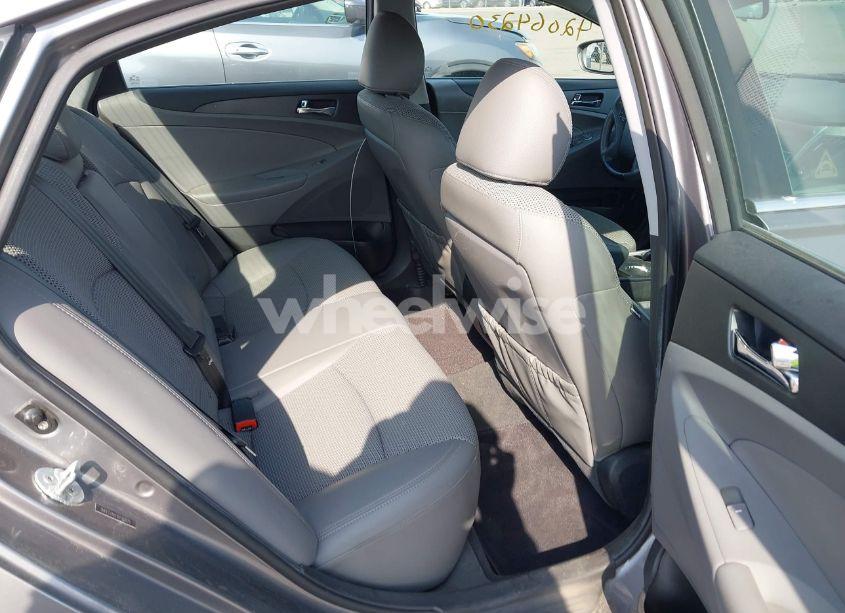 Photo 8 of 2011 Hyundai Sonata SE 2.0T (VIN 5NPEC4AB1BH192975)