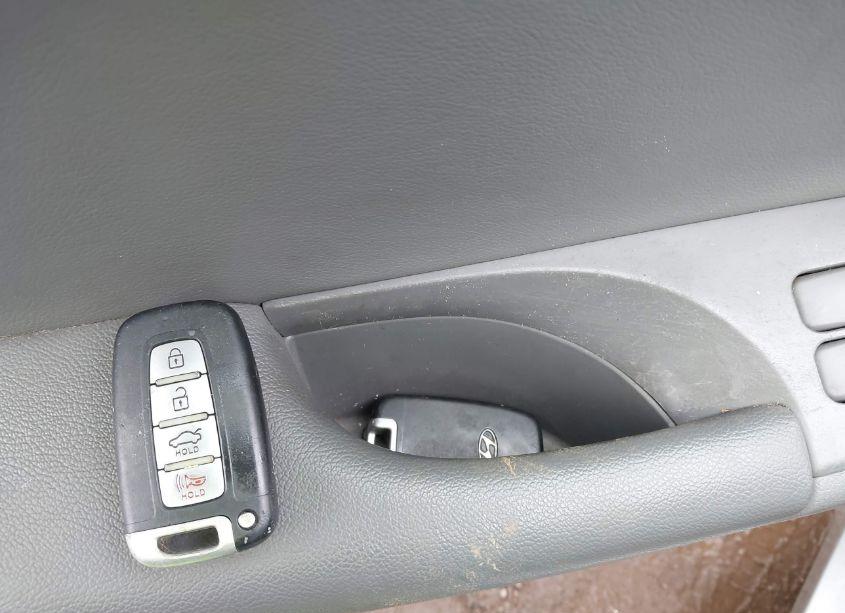 Photo 11 of 2011 Hyundai Sonata SE 2.0T (VIN 5NPEC4AB1BH206227)