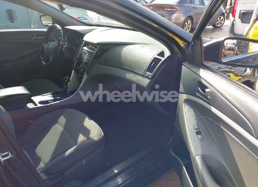 Photo 5 of 2012 Hyundai Sonata SE 2.0T (VIN 5NPEC4AB1CH429840)
