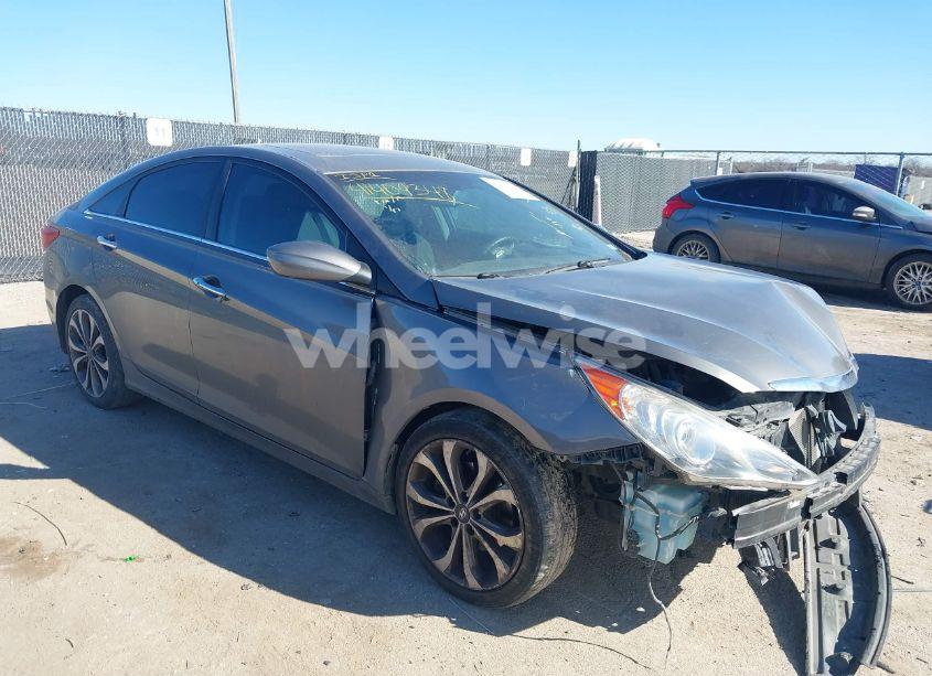 2013 Hyundai Sonata SE 2.0T (VIN 5NPEC4AB1DH726754) main photo