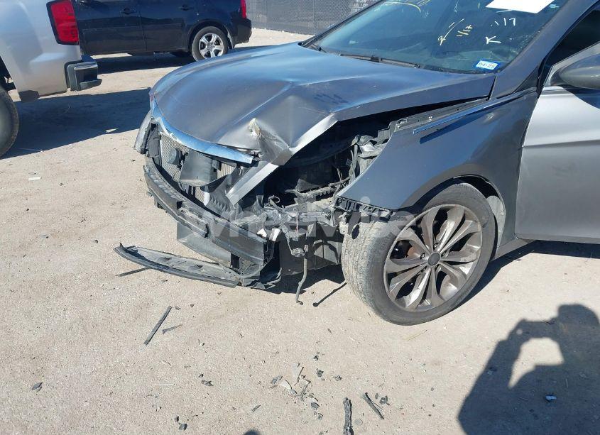 Photo 6 of 2013 Hyundai Sonata SE 2.0T (VIN 5NPEC4AB1DH726754)