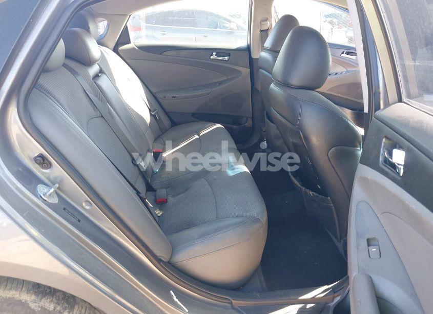 Photo 8 of 2013 Hyundai Sonata SE 2.0T (VIN 5NPEC4AB1DH726754)