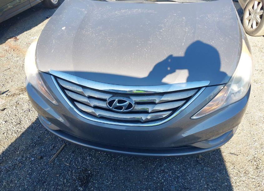 Photo 12 of 2013 Hyundai Sonata SE 2.0T (VIN 5NPEC4AB1DH802716)