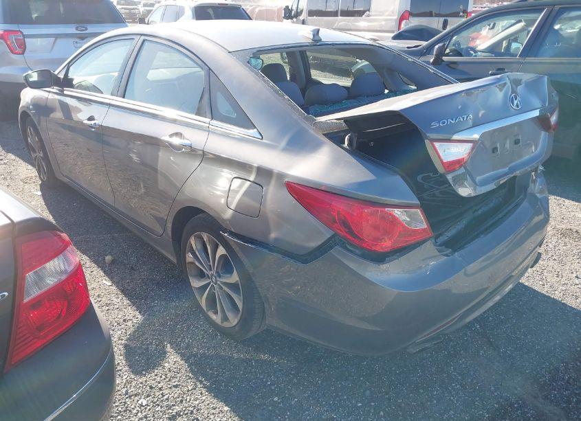 Photo 3 of 2013 Hyundai Sonata SE 2.0T (VIN 5NPEC4AB1DH802716)