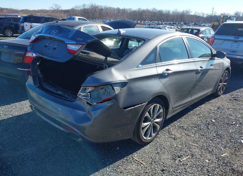 Photo 4 of 2013 Hyundai Sonata SE 2.0T (VIN 5NPEC4AB1DH802716)