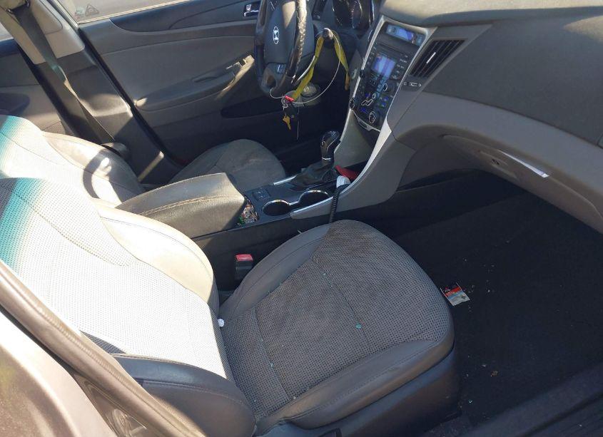 Photo 5 of 2013 Hyundai Sonata SE 2.0T (VIN 5NPEC4AB1DH802716)