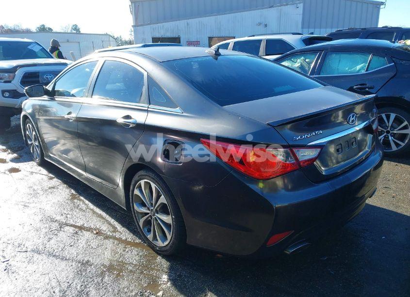 Photo 3 of 2014 Hyundai Sonata SE 2.0T (VIN 5NPEC4AB1EH860195)