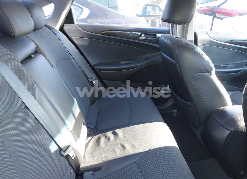 Photo 8 of 2014 Hyundai Sonata SE 2.0T (VIN 5NPEC4AB1EH860195)