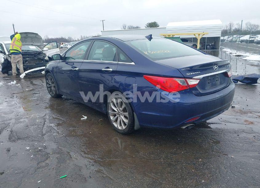 Photo 3 of 2012 Hyundai Sonata SE 2.0T (VIN 5NPEC4AB2CH428289)
