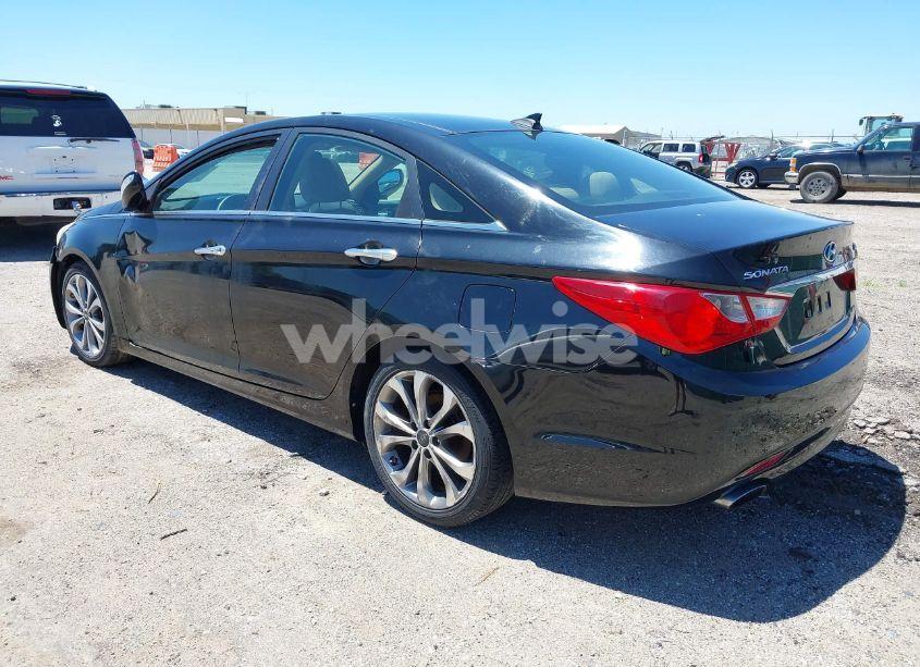 Photo 3 of 2013 Hyundai Sonata LIMITED 2.0T (VIN 5NPEC4AB2DH653829)