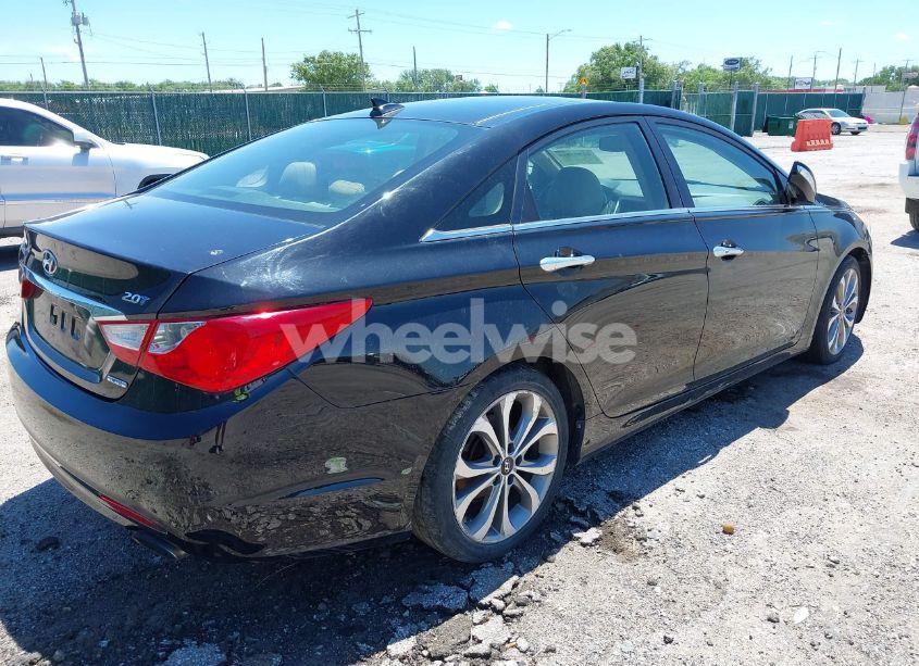 Photo 4 of 2013 Hyundai Sonata LIMITED 2.0T (VIN 5NPEC4AB2DH653829)