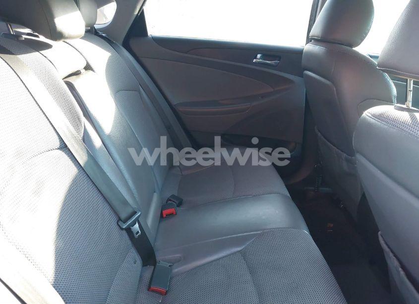 Photo 8 of 2013 Hyundai Sonata SE 2.0T (VIN 5NPEC4AB2DH769533)