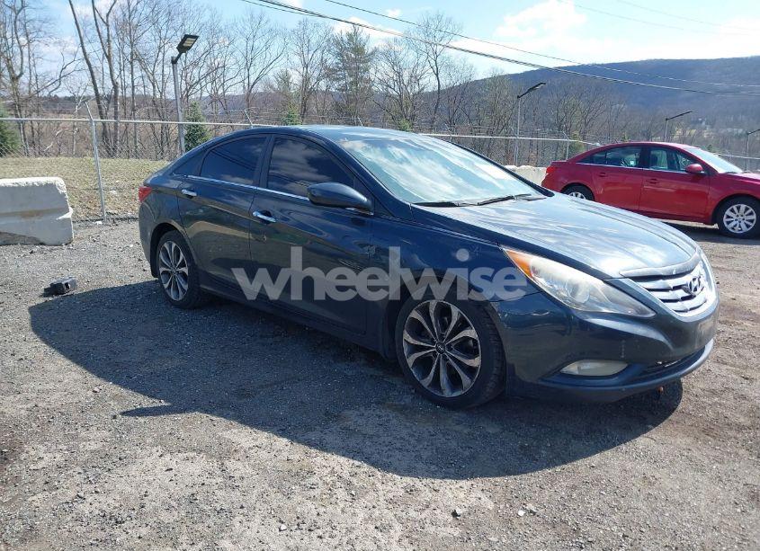 2013 Hyundai Sonata SE 2.0T (VIN 5NPEC4AB2DH783951) main photo