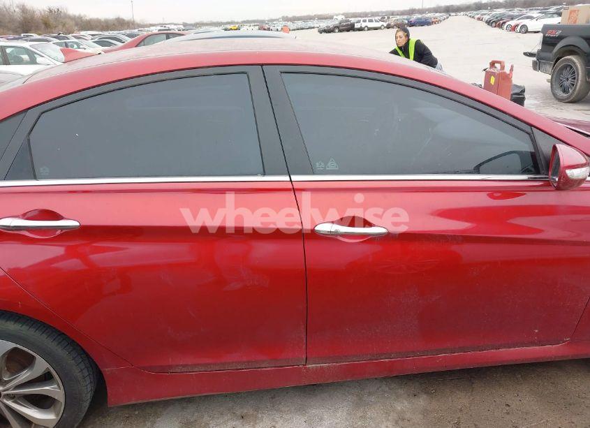 Photo 12 of 2014 Hyundai Sonata SE 2.0T (VIN 5NPEC4AB2EH813676)