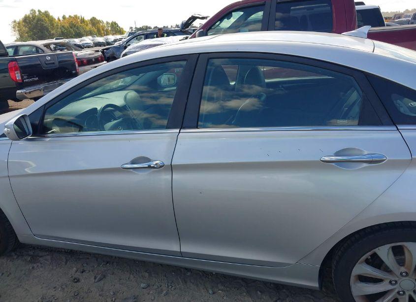 Photo 14 of 2011 Hyundai Sonata LIMITED 2.0T (VIN 5NPEC4AB3BH185560)