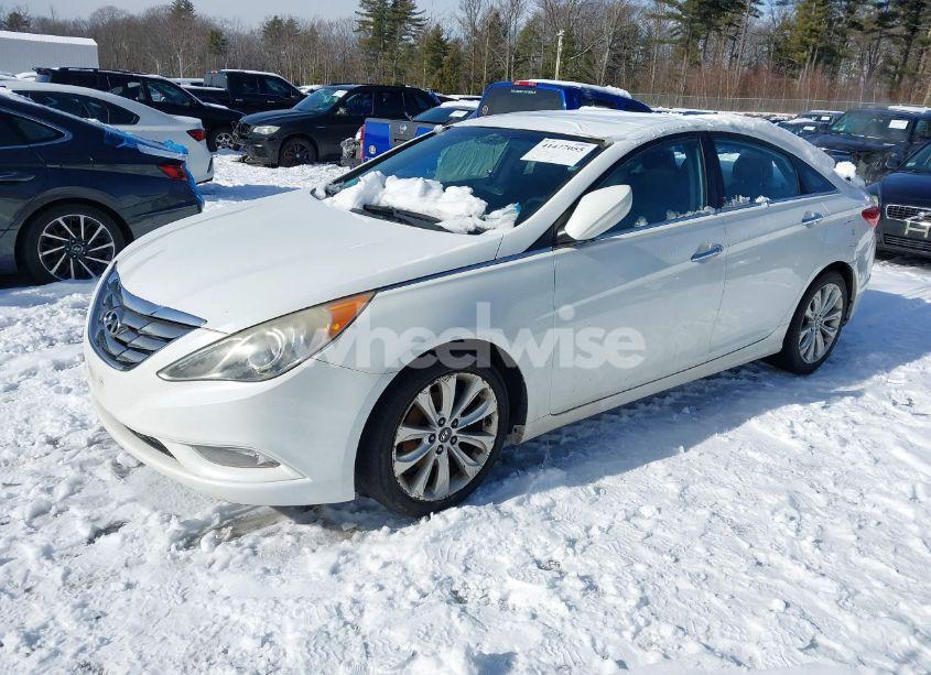 Photo 2 of 2011 Hyundai Sonata SE 2.0T (VIN 5NPEC4AB3BH208643)