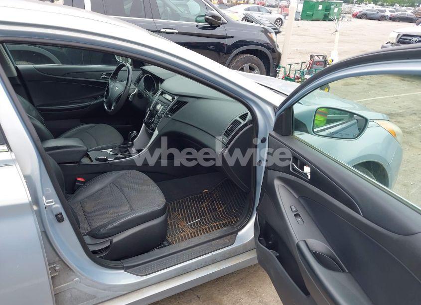 Photo 5 of 2012 Hyundai Sonata SE 2.0T (VIN 5NPEC4AB3CH451435)