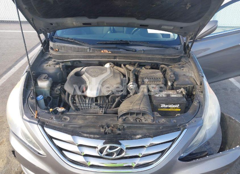 Photo 10 of 2013 Hyundai Sonata SE 2.0T (VIN 5NPEC4AB3DH758878)