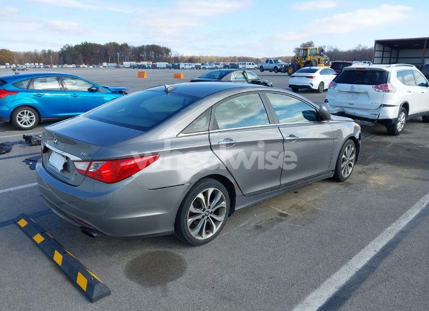 Photo 4 of 2013 Hyundai Sonata SE 2.0T (VIN 5NPEC4AB3DH758878)