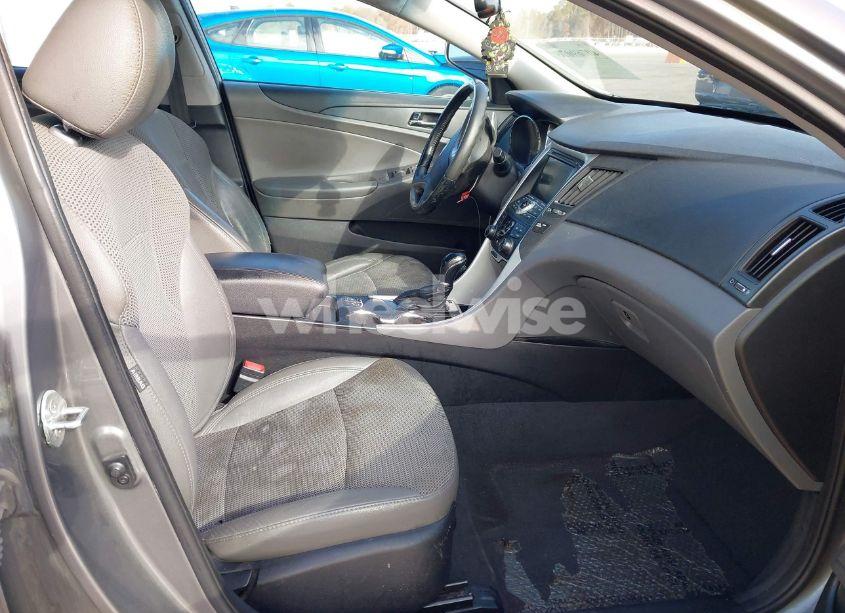 Photo 5 of 2013 Hyundai Sonata SE 2.0T (VIN 5NPEC4AB3DH758878)