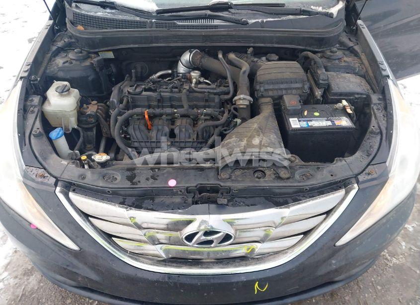Photo 10 of 2013 Hyundai Sonata SE 2.0T (VIN 5NPEC4AB3DH777155)