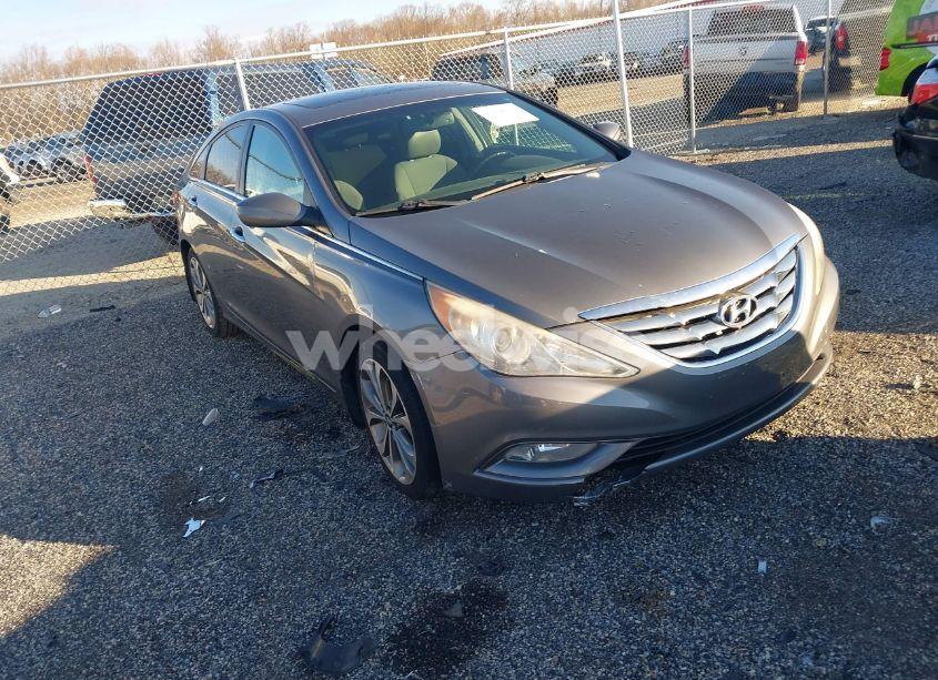 2013 Hyundai Sonata SE 2.0T (VIN 5NPEC4AB3DH792691) main photo