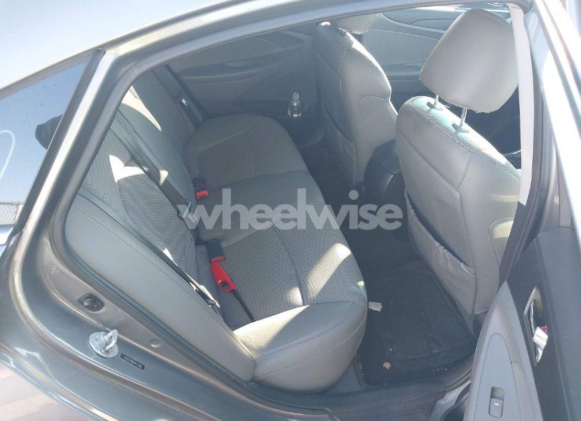 Photo 8 of 2013 Hyundai Sonata SE 2.0T (VIN 5NPEC4AB3DH792691)