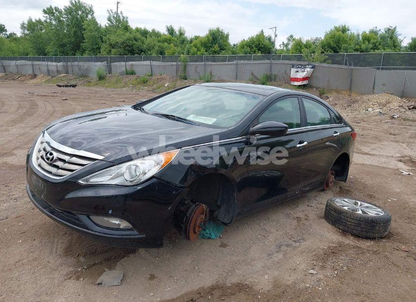Photo 6 of 2013 Hyundai Sonata SE 2.0T (VIN 5NPEC4AB3DH806606)