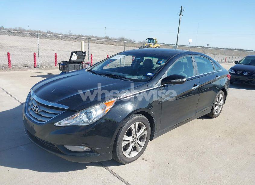 Photo 2 of 2011 Hyundai Sonata LIMITED 2.0T (VIN 5NPEC4AB4BH305396)