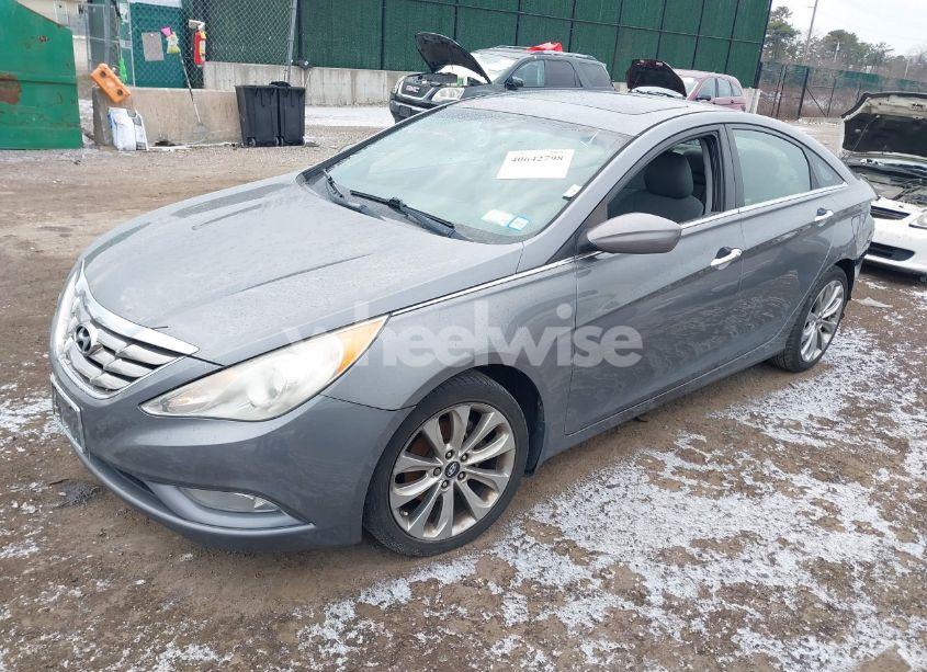 Photo 2 of 2012 Hyundai Sonata SE 2.0T (VIN 5NPEC4AB4CH422039)