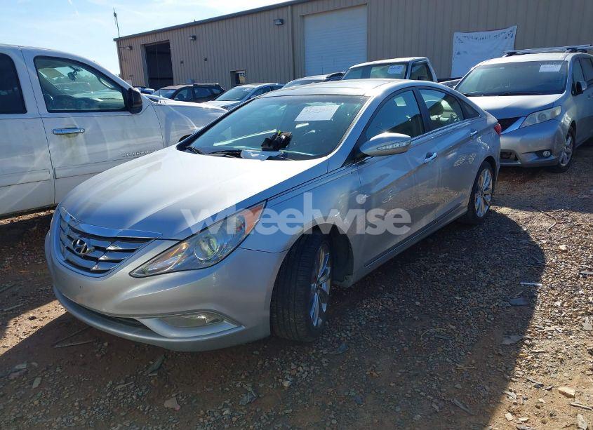 Photo 2 of 2013 Hyundai Sonata LIMITED 2.0T (VIN 5NPEC4AB4DH561797)