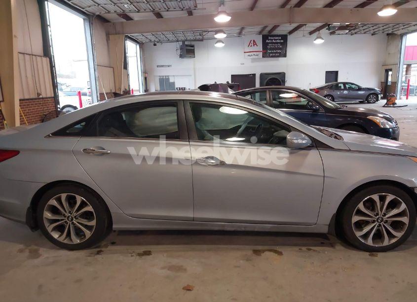 Photo 13 of 2013 Hyundai Sonata LIMITED 2.0T (VIN 5NPEC4AB4DH658255)