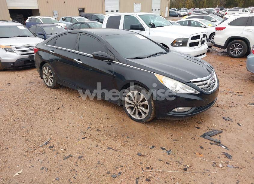 2013 Hyundai Sonata SE 2.0T (VIN 5NPEC4AB4DH764107) main photo