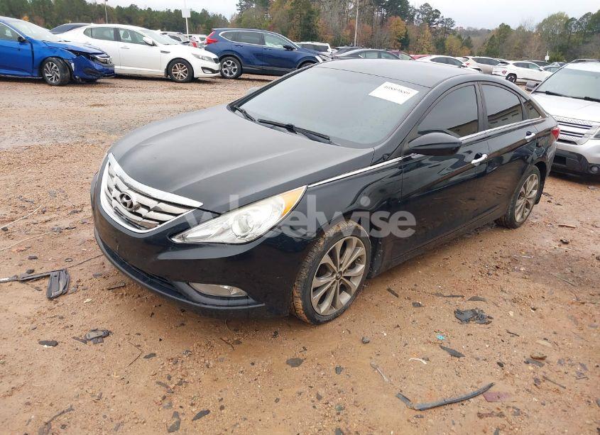 Photo 2 of 2013 Hyundai Sonata SE 2.0T (VIN 5NPEC4AB4DH764107)