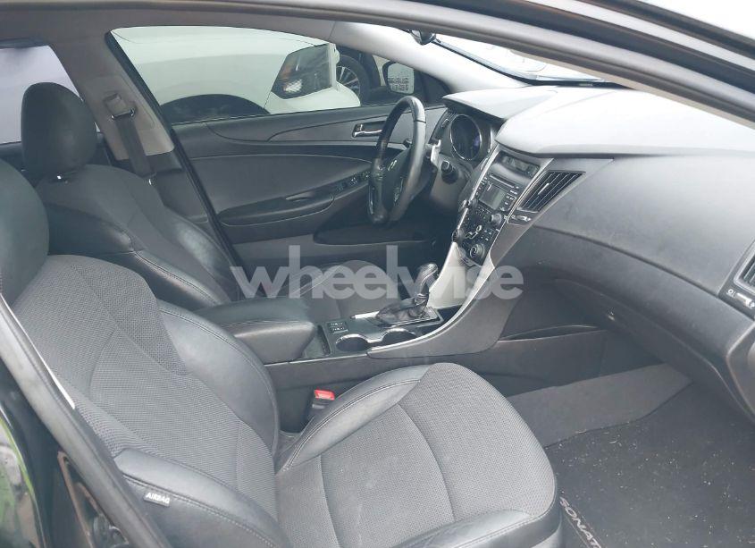 Photo 5 of 2013 Hyundai Sonata SE 2.0T (VIN 5NPEC4AB4DH764107)