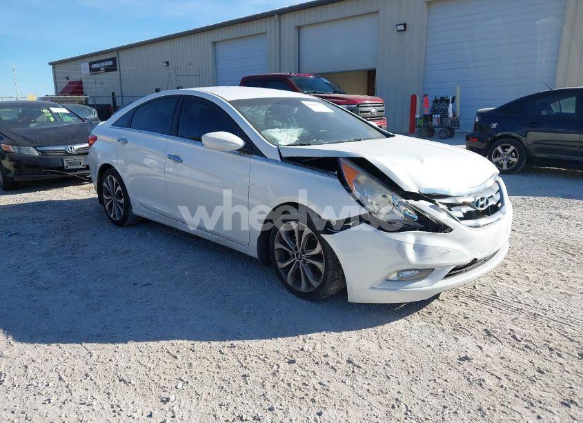 2013 Hyundai Sonata SE 2.0T (VIN 5NPEC4AB4DH798757) main photo