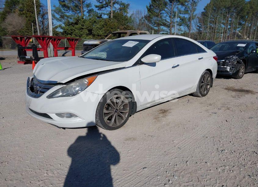 Photo 2 of 2013 Hyundai Sonata SE 2.0T (VIN 5NPEC4AB4DH798757)